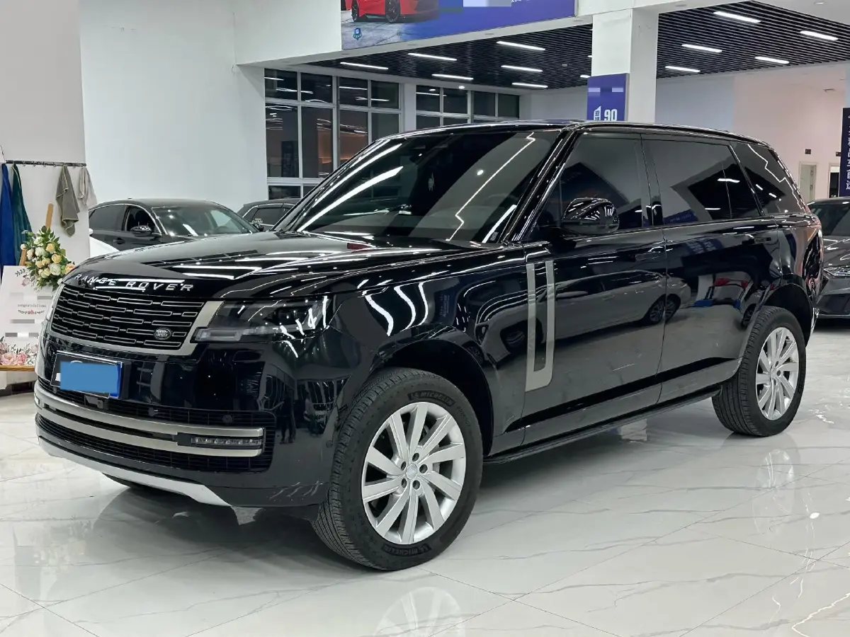 2025 Land Rover Range Rover 3.0T 400HP L6 8AT