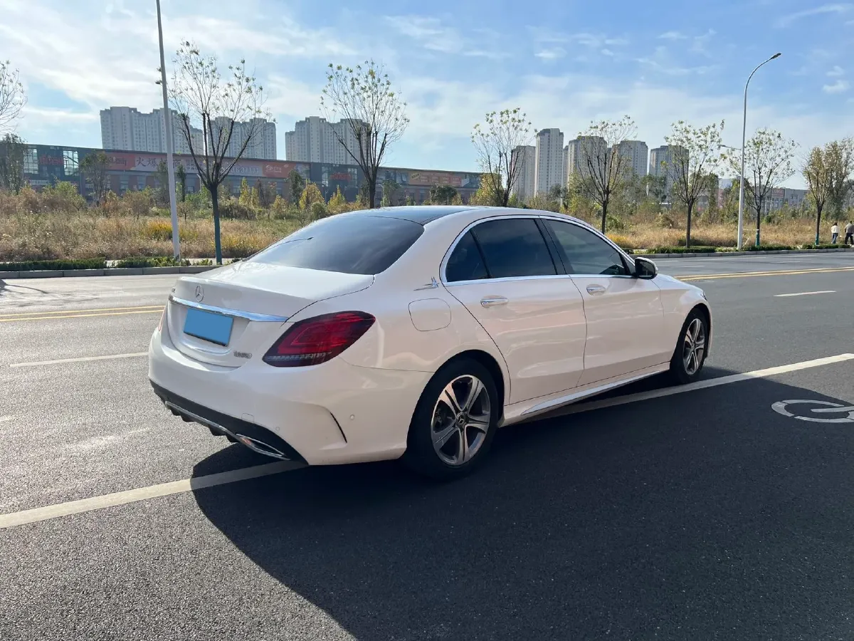 2020 Mercedes-Benz C Class 1.5T 184HP L4 9AT,autocango,china used car exporter,china ev exporter,chinese used car exporter,chinese used ev exporter