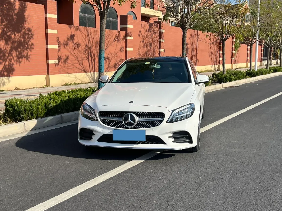 2020 Mercedes-Benz C Class 1.5T 184HP L4 9AT,autocango,china used car exporter,china ev exporter,chinese used car exporter,chinese used ev exporter
