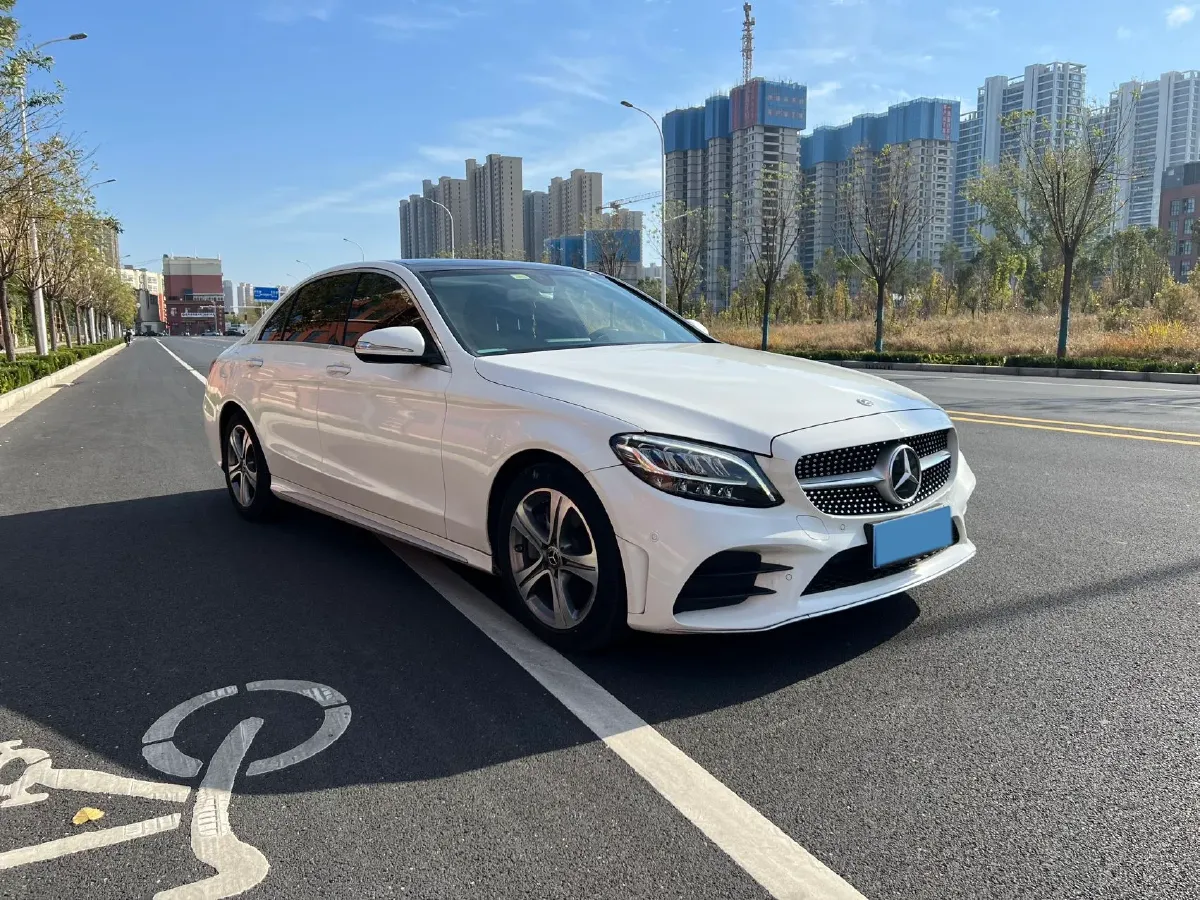 2020 Mercedes-Benz C Class 1.5T 184HP L4 9AT,autocango,china used car exporter,china ev exporter,chinese used car exporter,chinese used ev exporter