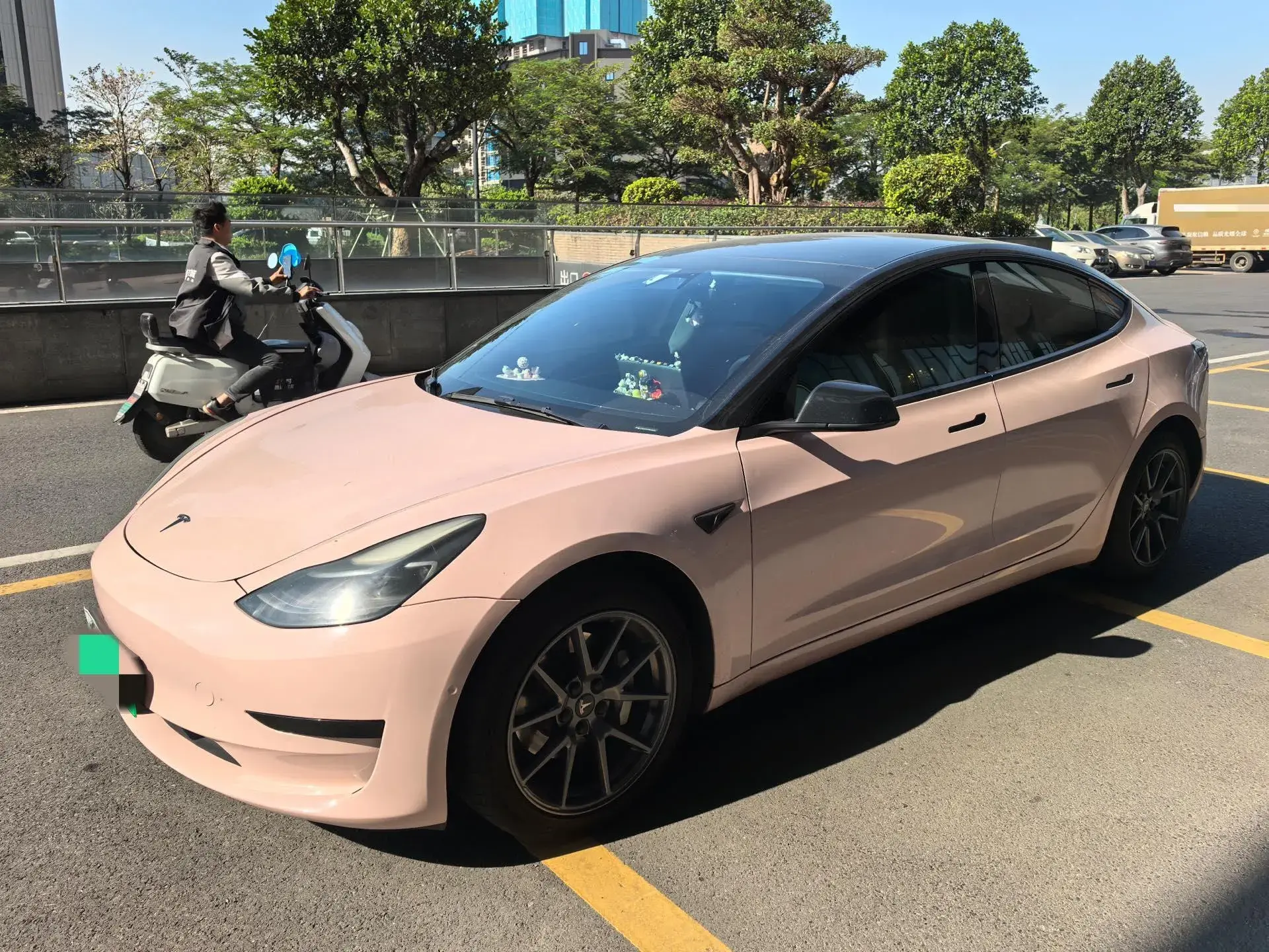 2021 TESLA MODEL view 1