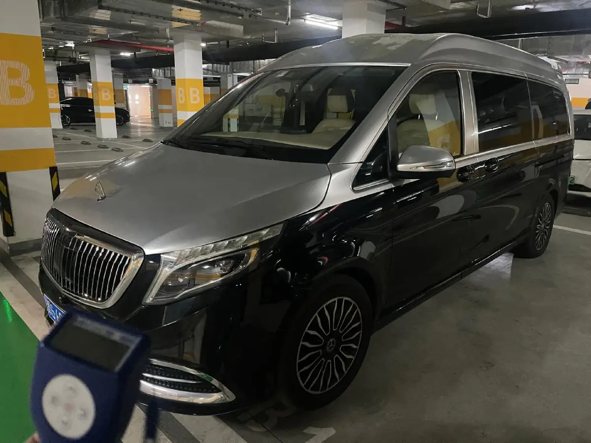 2018 Mercedes-Benz V Class 2.0T 211HP L4 7AT