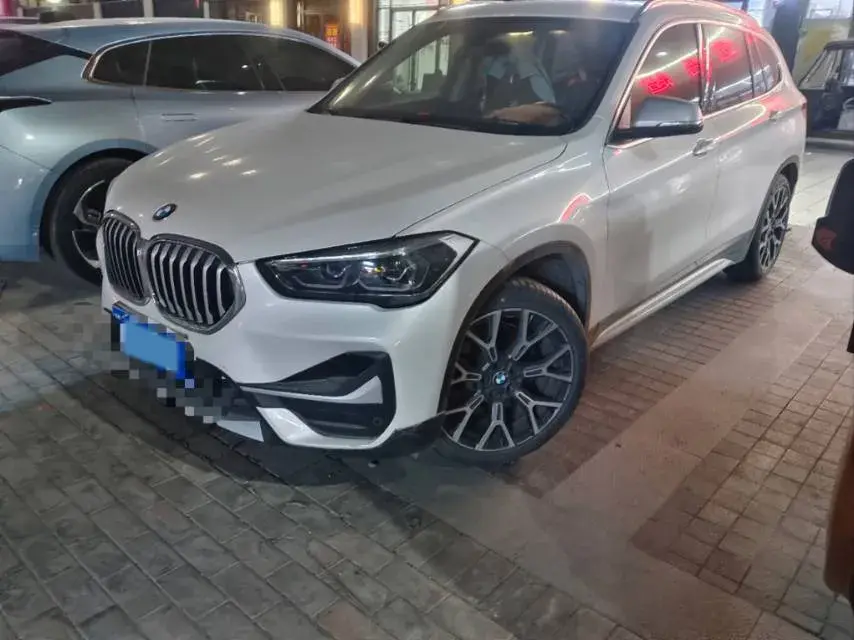 2022 BMW X1 2.0T 192HP L4 8AT