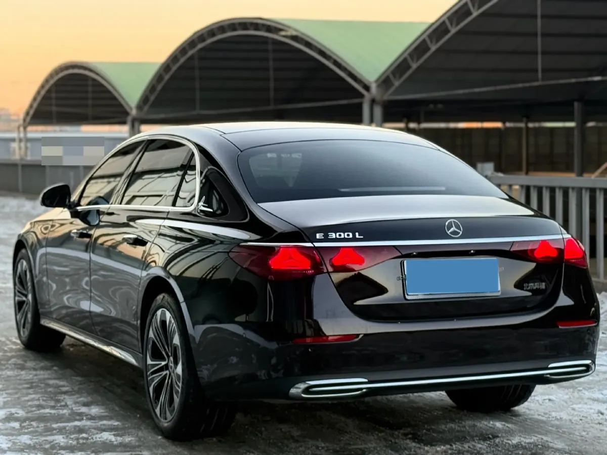 2025 Mercedes-Benz E Class 2.0T 258HP L4 9AT,autocango,china used car exporter,china ev exporter,chinese used car exporter,chinese used ev exporter