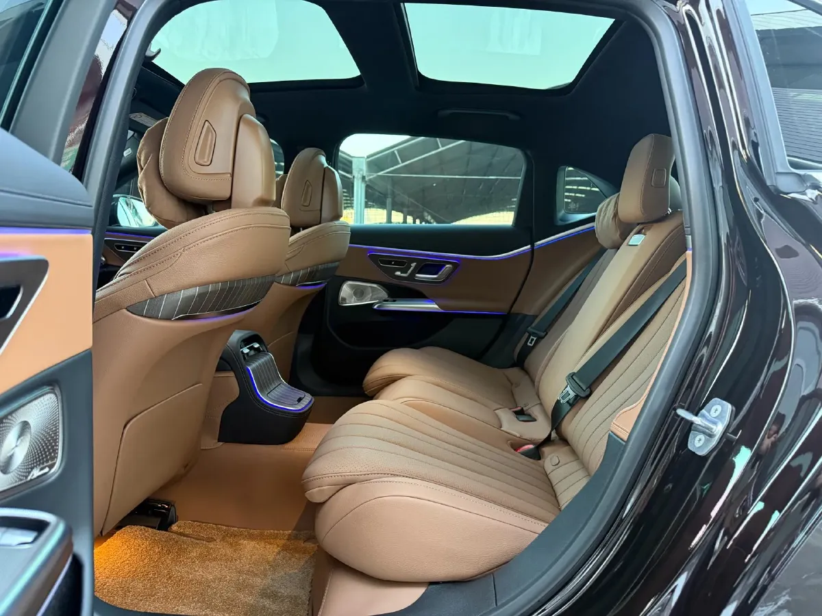 2025 Mercedes-Benz E Class 2.0T 258HP L4 9AT,autocango,china used car exporter,china ev exporter,chinese used car exporter,chinese used ev exporter