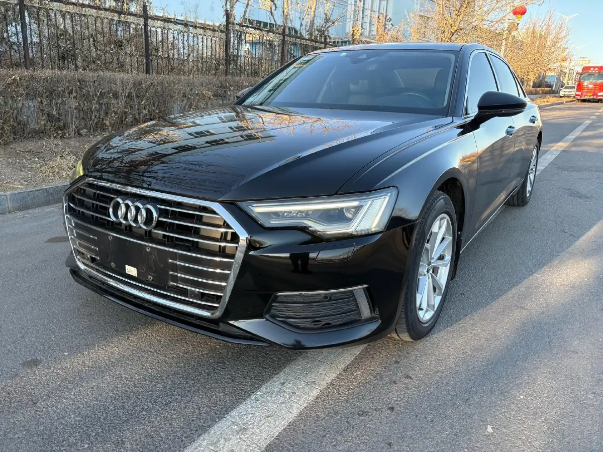 2020 Audi A6L 2.0T 190HP L4 7DCT