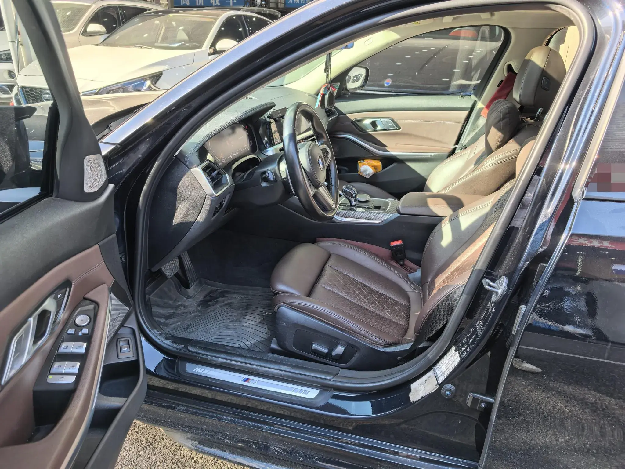 2022 BMW 3 thumbnail 4