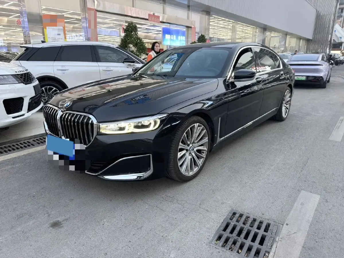 2021 BMW 7 Series 3.0T 340HP L6 8AT