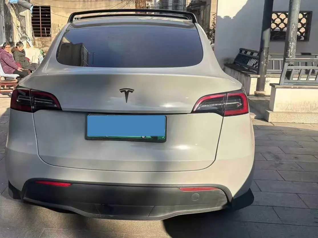 2022 TESLA MODEL thumbnail 2