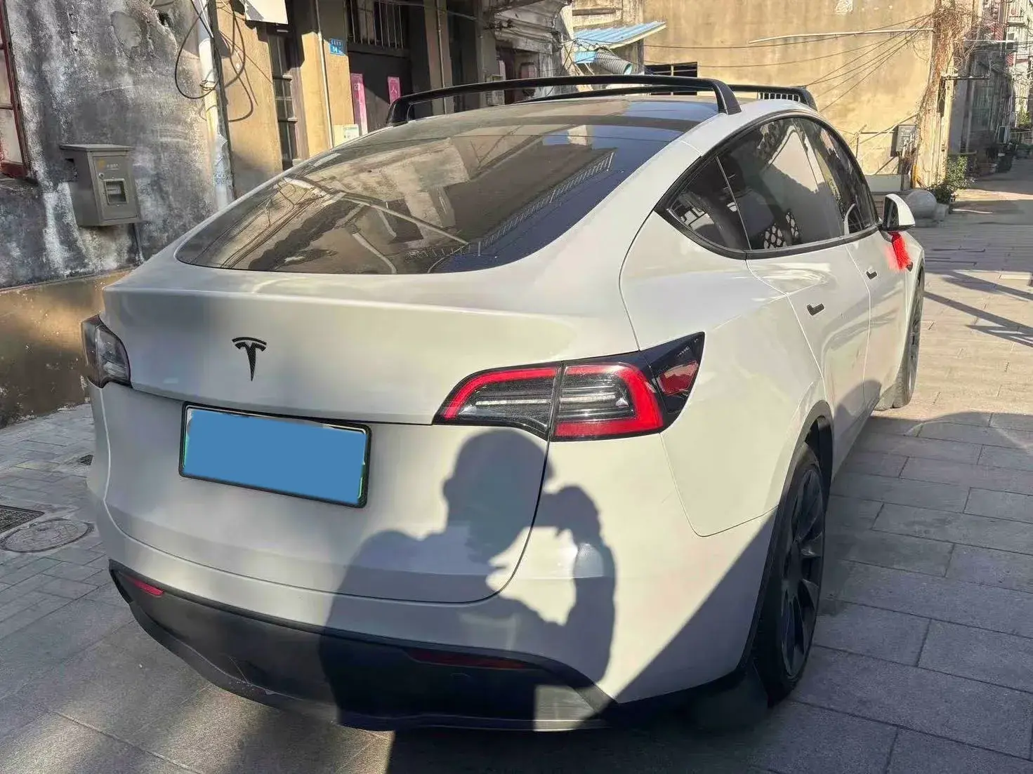 2022 TESLA MODEL thumbnail 3