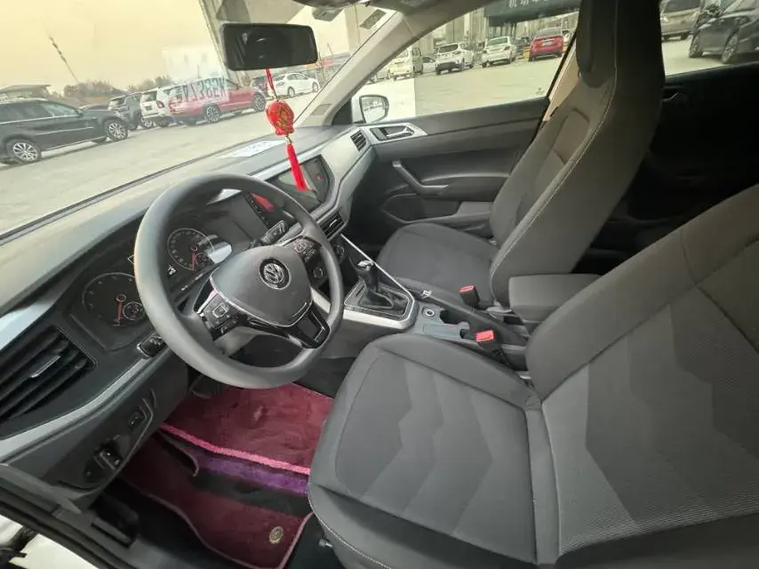 2019 VOLKSWAGEN POLO thumbnail 4