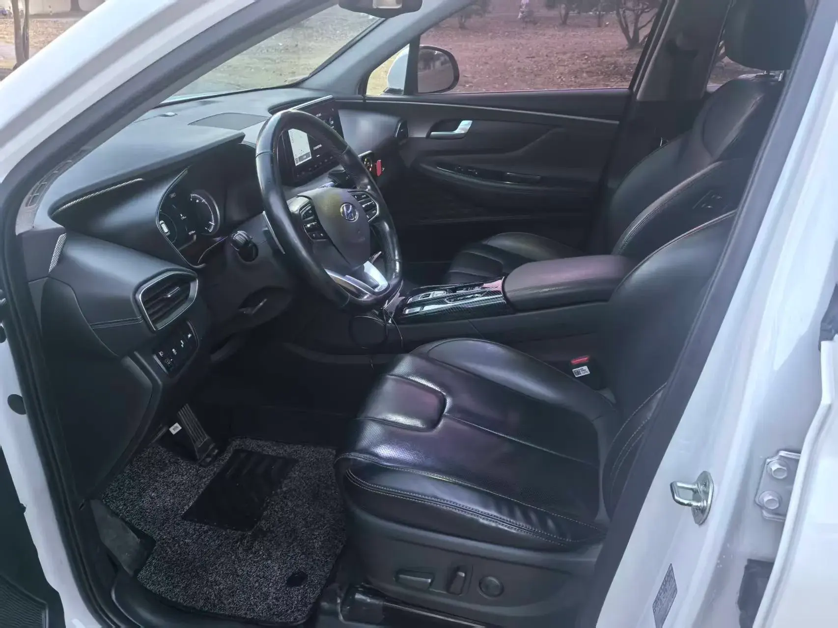 2019 HYUNDAI SANTAFE thumbnail 4