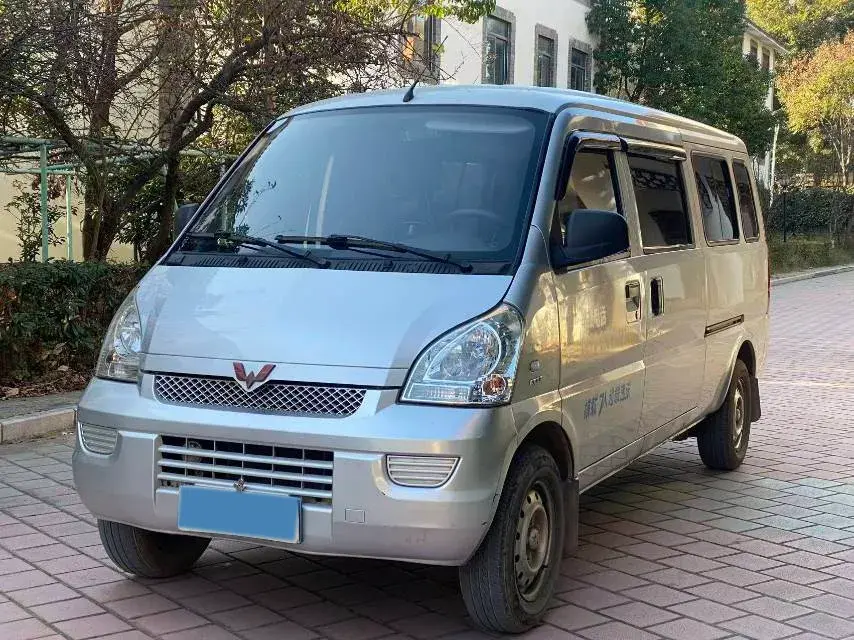 2017 WULING RONGGUANG view 1