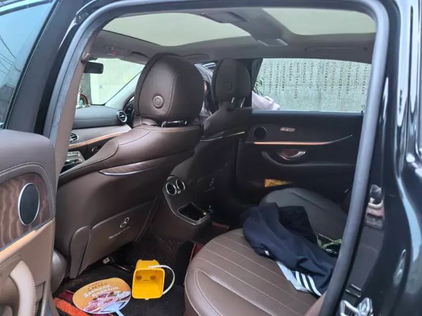 2022 Mercedes-Benz E Class 2.0T 197HP L4 9AT,autocango,china used car exporter,china ev exporter,chinese used car exporter,chinese used ev exporter