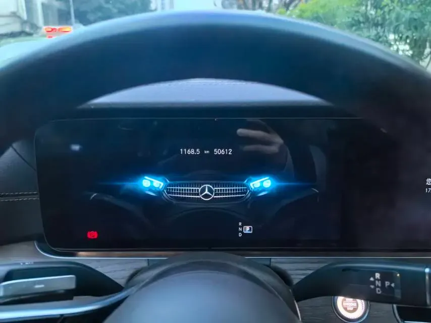 2022 Mercedes-Benz E Class 2.0T 197HP L4 9AT,autocango,china used car exporter,china ev exporter,chinese used car exporter,chinese used ev exporter