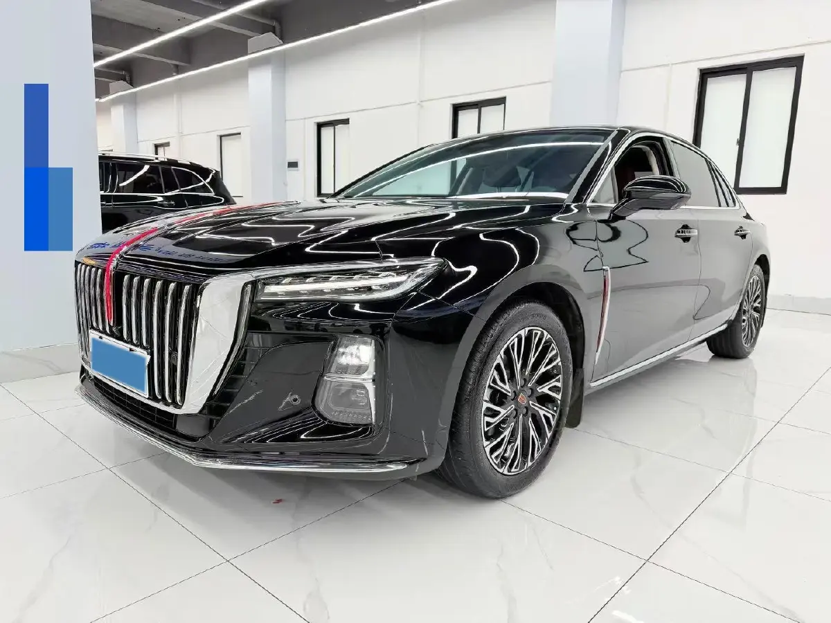 2024 HongQi H5 2.0T 224HP L4 8AT