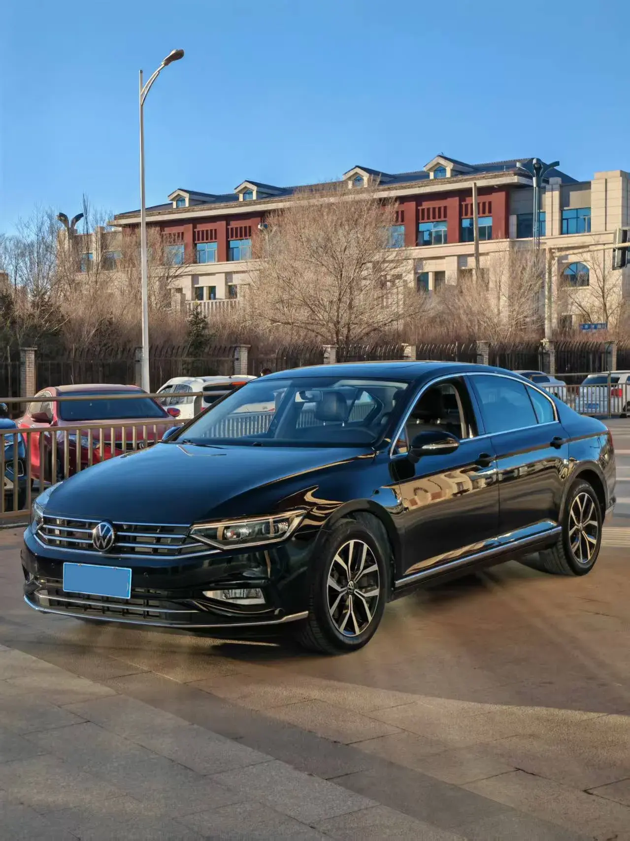 2020 VOLKSWAGEN MAGOTAN view 1