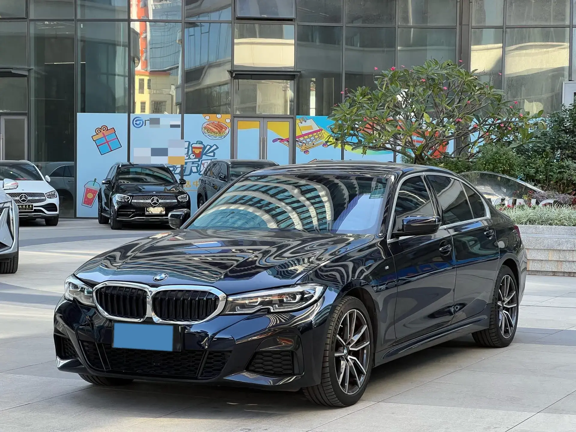2022 BMW 3 view 1