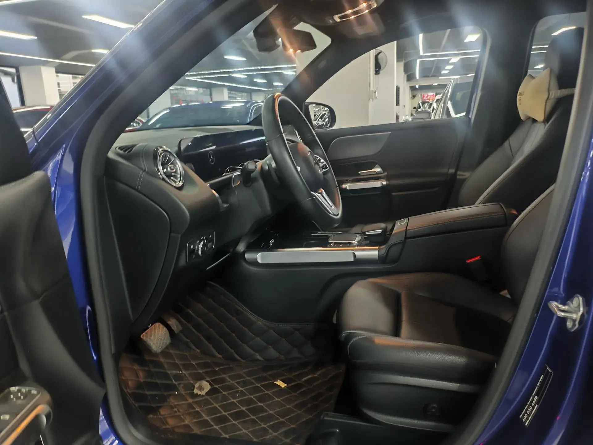 2020 MERCEDES-BENZ GLB thumbnail 2