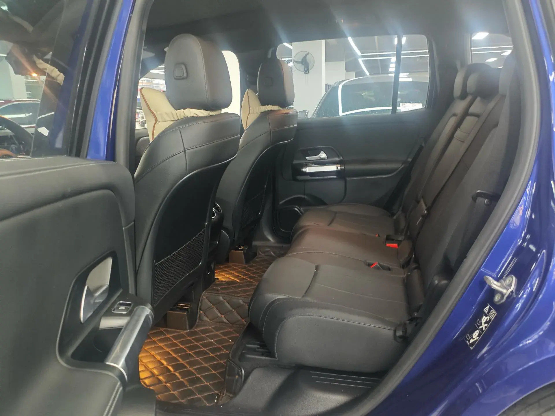 2020 MERCEDES-BENZ GLB thumbnail 4