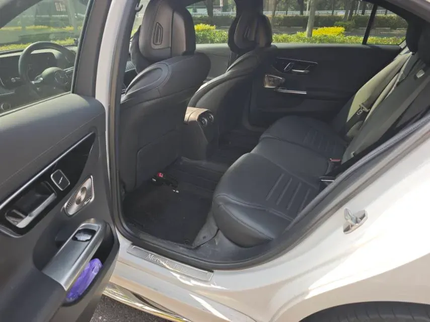 2024 Mercedes-Benz C Class 1.5T 204HP L4 9AT,autocango,china used car exporter,china ev exporter,chinese used car exporter,chinese used ev exporter