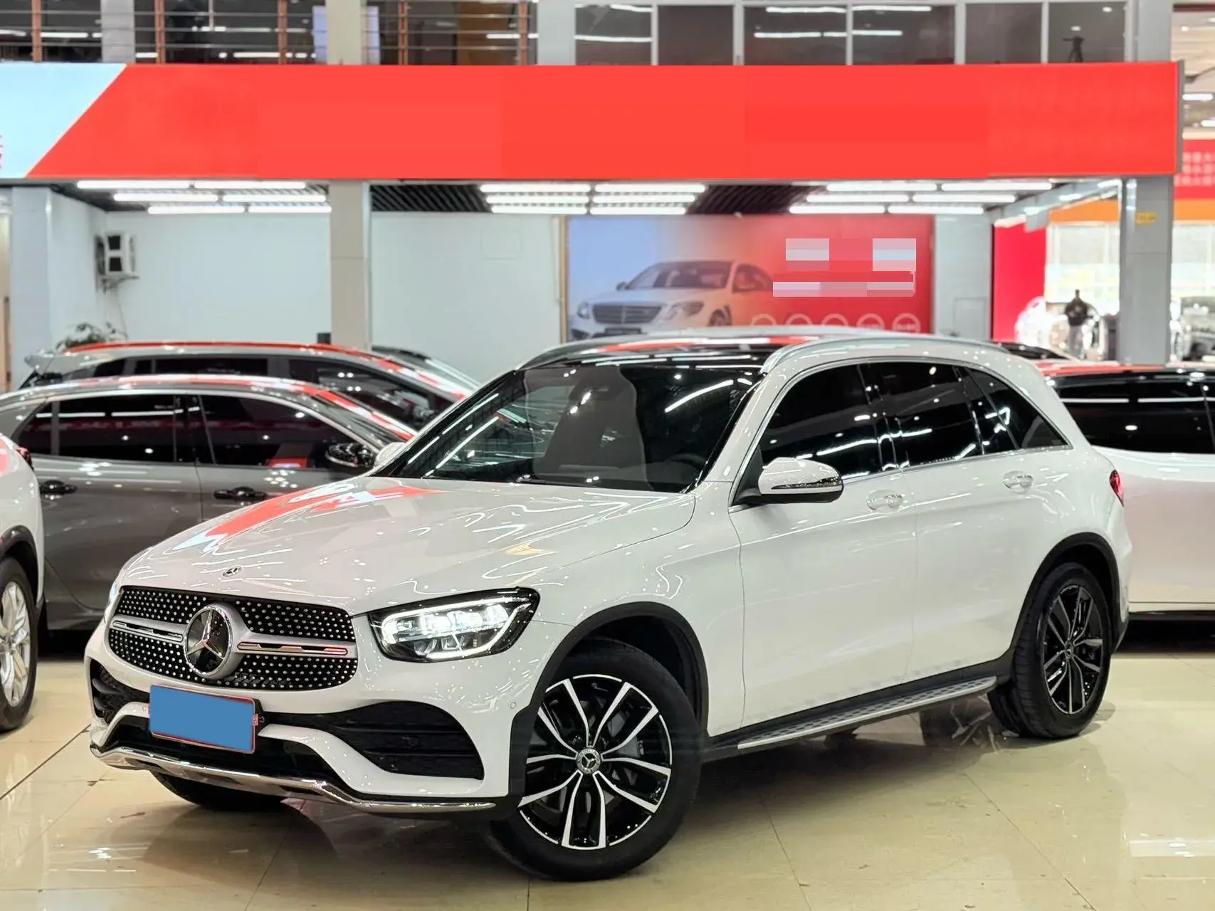 2021 MERCEDES-BENZ GLC view 1