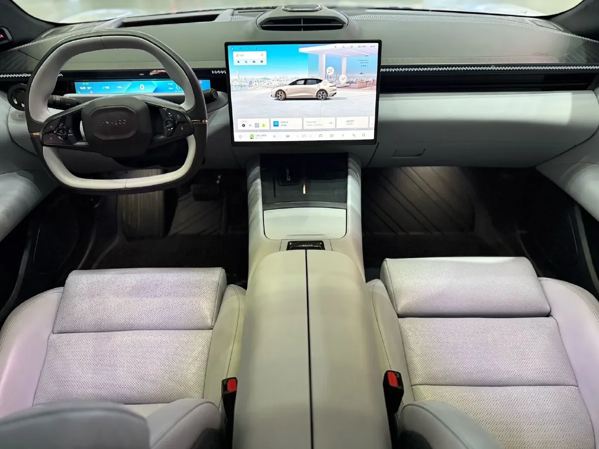 2025 LYNK&CO Z10 BEV 95KWH,autocango,china used car exporter,china ev exporter,chinese used car exporter,chinese used ev exporter