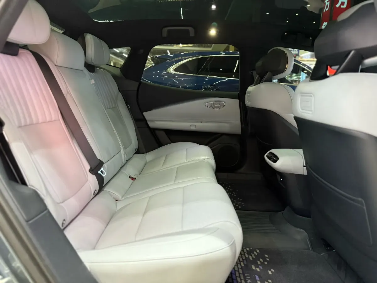 2025 LYNK&CO Z10 BEV 95KWH,autocango,china used car exporter,china ev exporter,chinese used car exporter,chinese used ev exporter