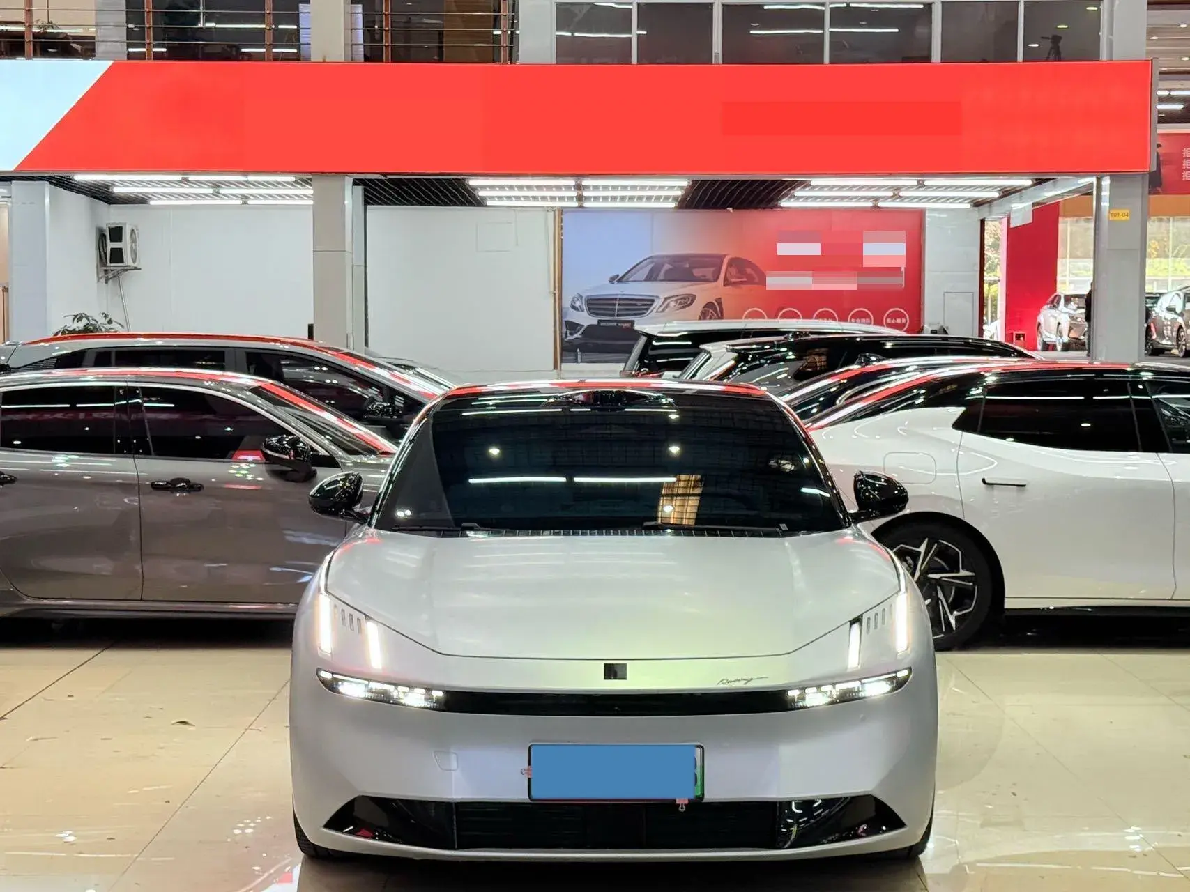 2025 LYNK&CO Z10 thumbnail 2