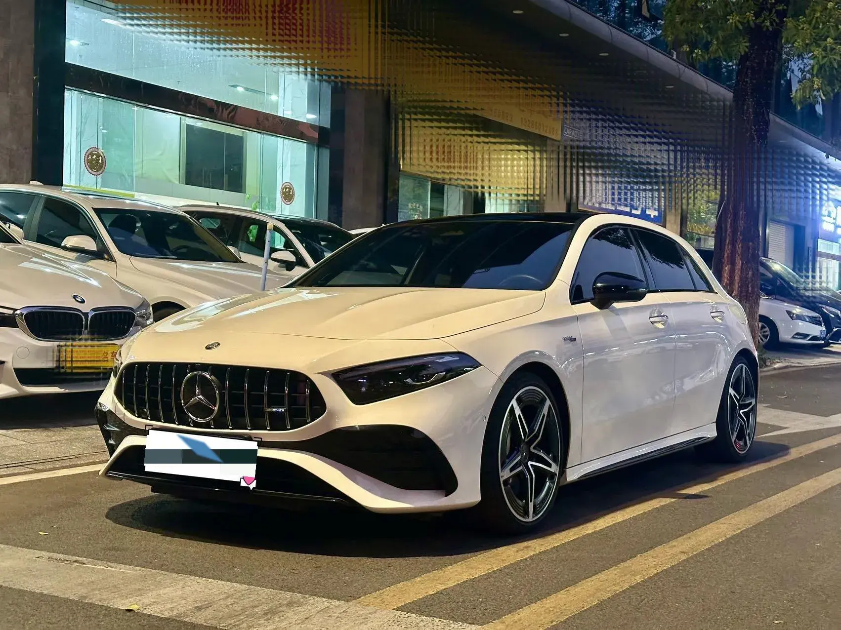 2025 MERCEDES-BENZ A view 1