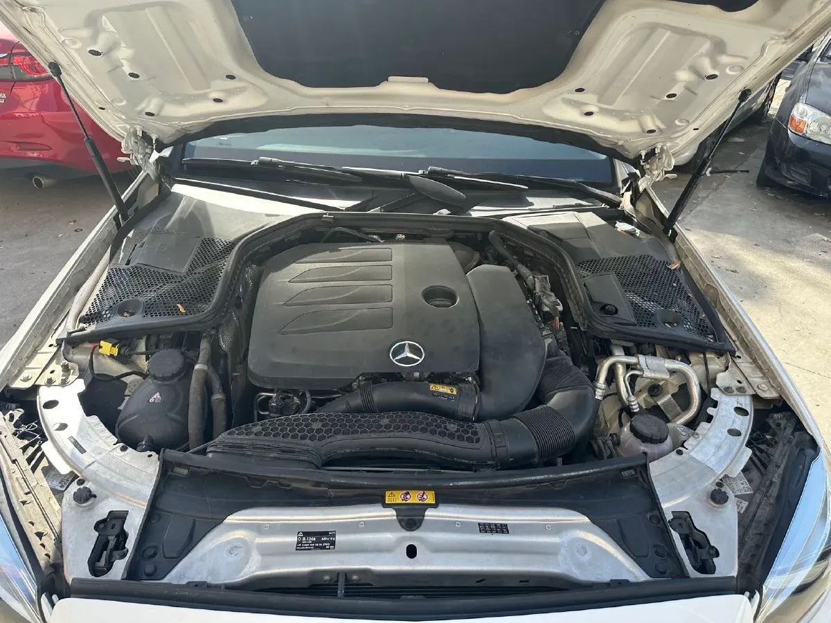 2021 Mercedes-Benz C Class 1.5T 184HP L4 9AT,autocango,china used car exporter,china ev exporter,chinese used car exporter,chinese used ev exporter