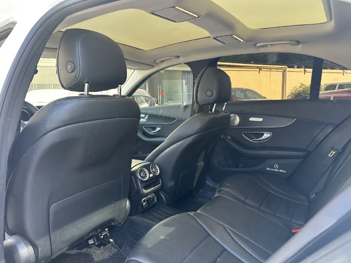 2021 Mercedes-Benz C Class 1.5T 184HP L4 9AT,autocango,china used car exporter,china ev exporter,chinese used car exporter,chinese used ev exporter