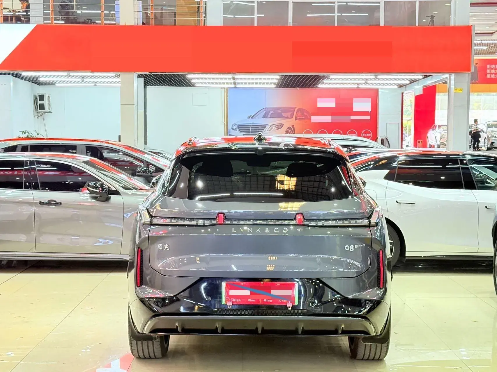 2023 LYNK&CO 08 thumbnail 4