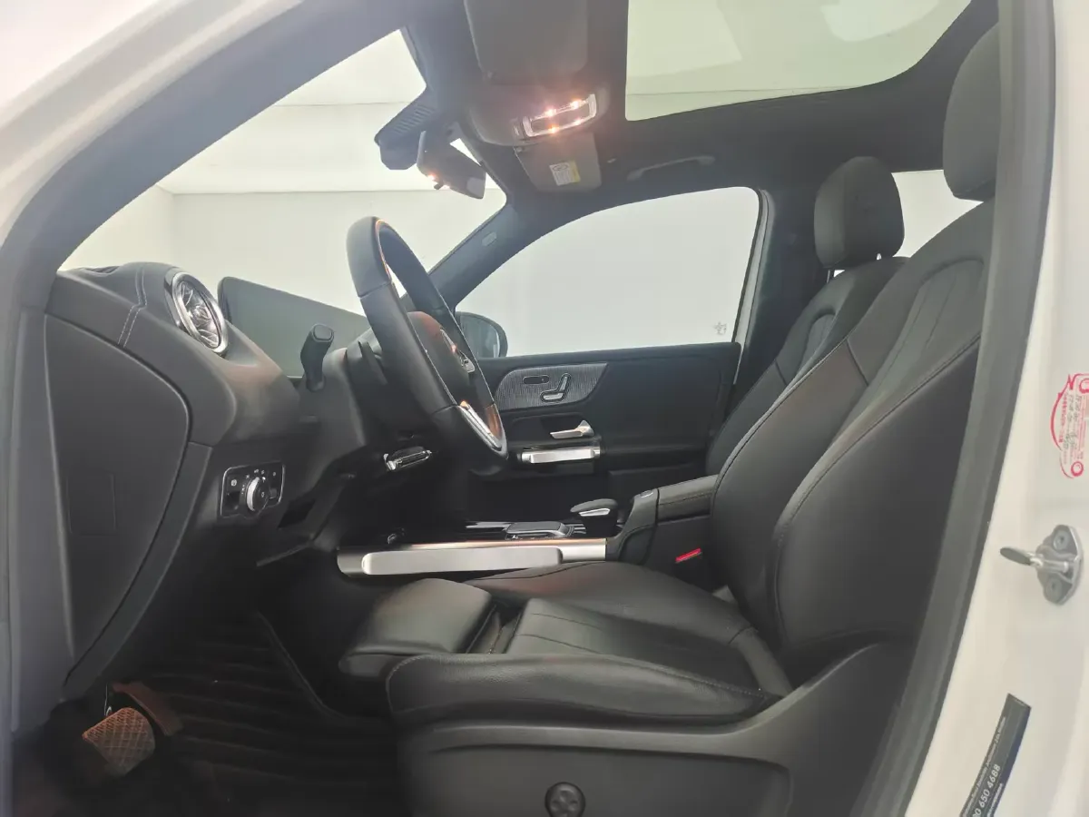 2021 Mercedes-Benz GLB Class 1.3T 163HP L4 7DCT,autocango,china used car exporter,china ev exporter,chinese used car exporter,chinese used ev exporter