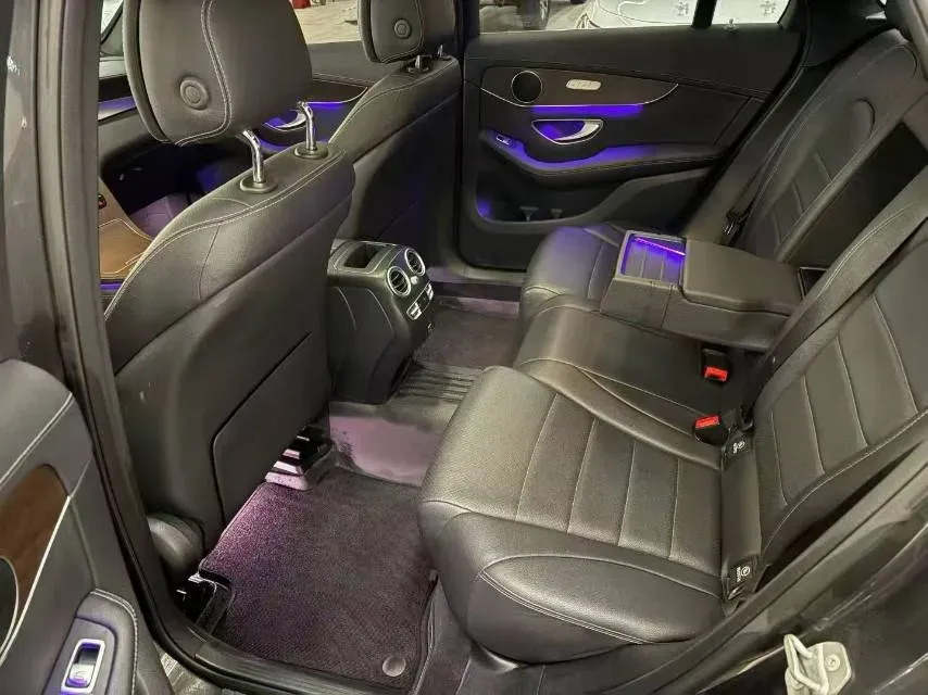 2021 Mercedes-Benz GLC Class 2.0T 197HP L4 9AT,autocango,china used car exporter,china ev exporter,chinese used car exporter,chinese used ev exporter