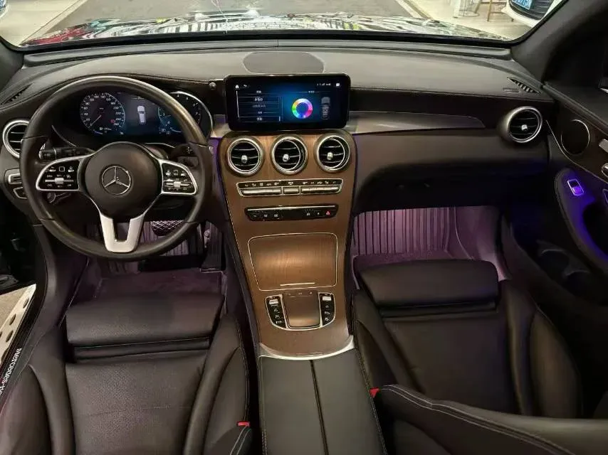 2021 Mercedes-Benz GLC Class 2.0T 197HP L4 9AT,autocango,china used car exporter,china ev exporter,chinese used car exporter,chinese used ev exporter