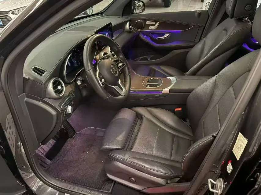 2021 Mercedes-Benz GLC Class 2.0T 197HP L4 9AT,autocango,china used car exporter,china ev exporter,chinese used car exporter,chinese used ev exporter