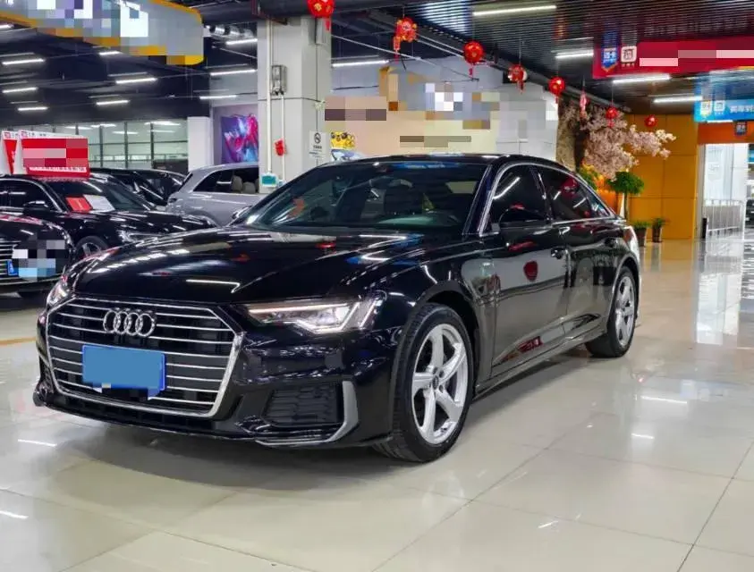 2019 AUDI A6L view 1