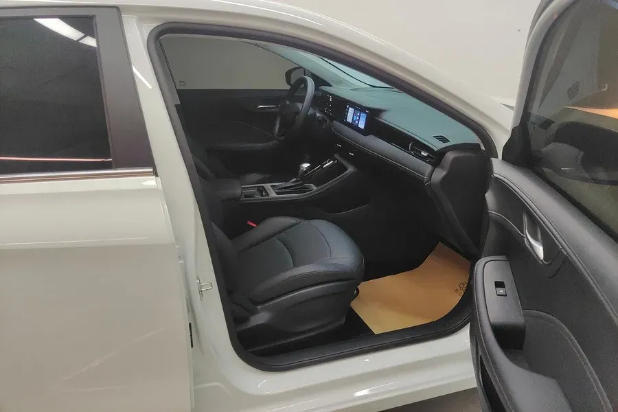 2023 MG 5 1.5L 129HP L4 CVT,autocango,china used car exporter,china ev exporter,chinese used car exporter,chinese used ev exporter