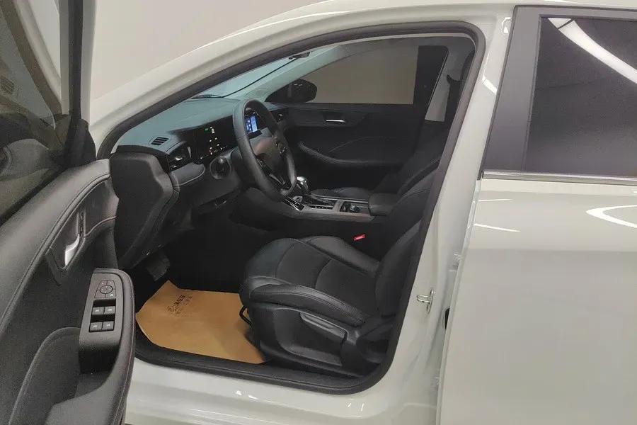 2023 MG 5 1.5L 129HP L4 CVT,autocango,china used car exporter,china ev exporter,chinese used car exporter,chinese used ev exporter