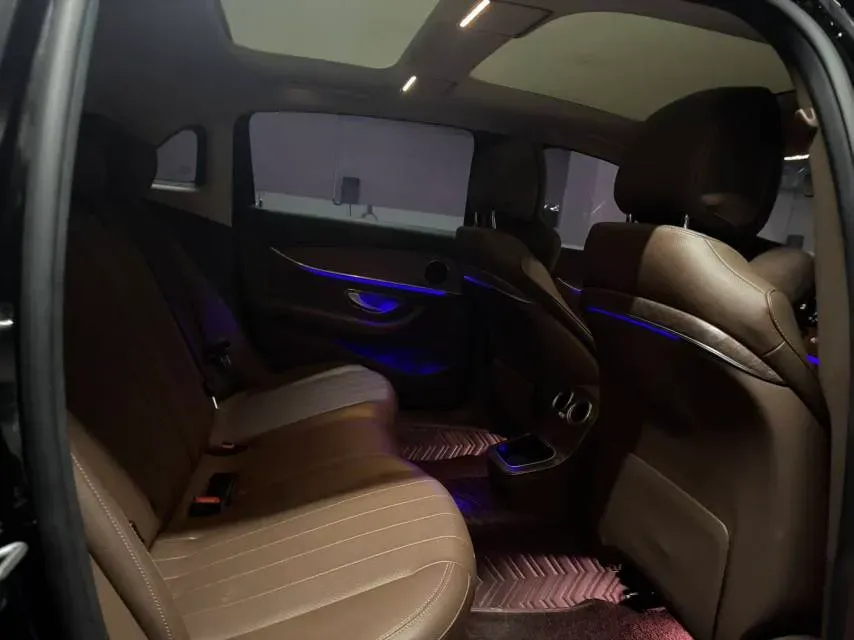 2021 Mercedes-Benz E Class 2.0T 197HP L4 9AT,autocango,china used car exporter,china ev exporter,chinese used car exporter,chinese used ev exporter