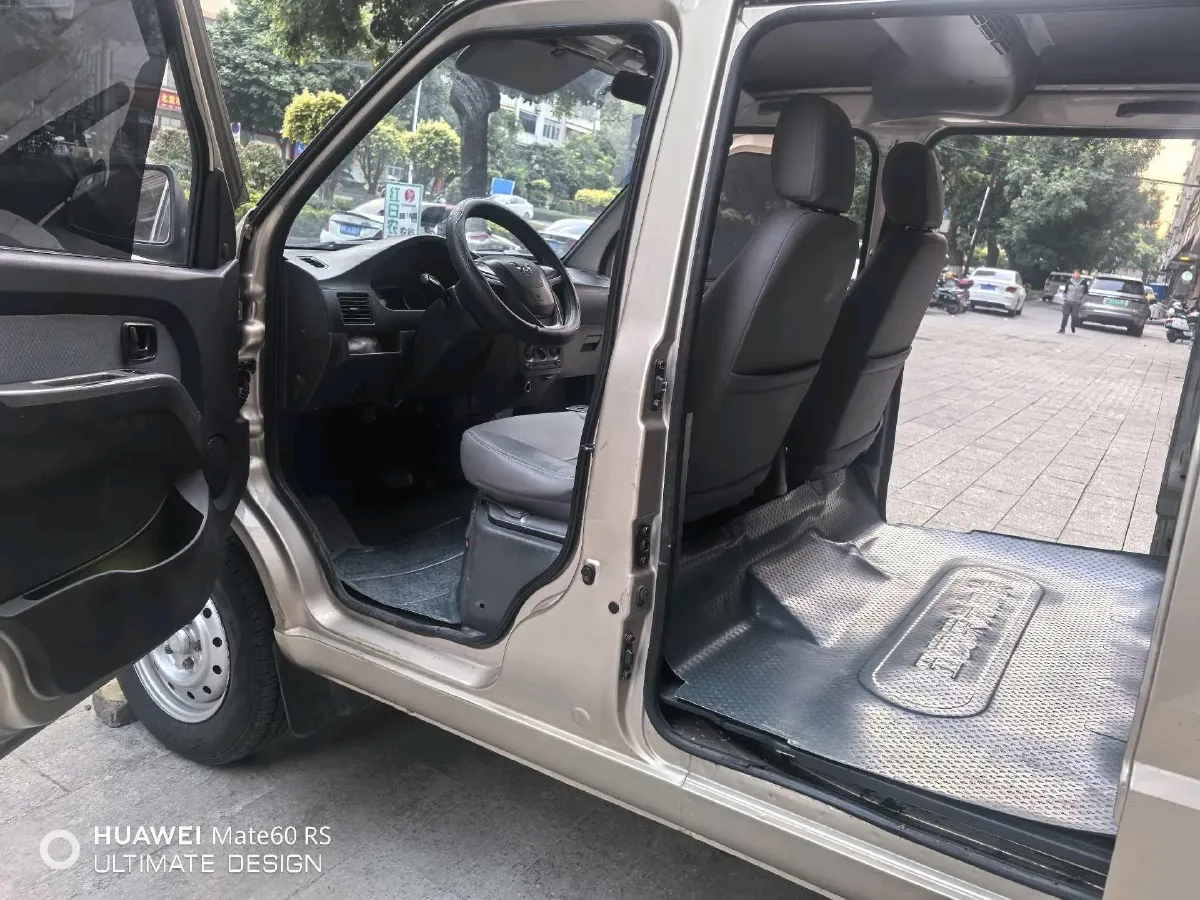 2022 WuLing RongGuang EV BEV 41.6KWH,autocango,china used car exporter,china ev exporter,chinese used car exporter,chinese used ev exporter
