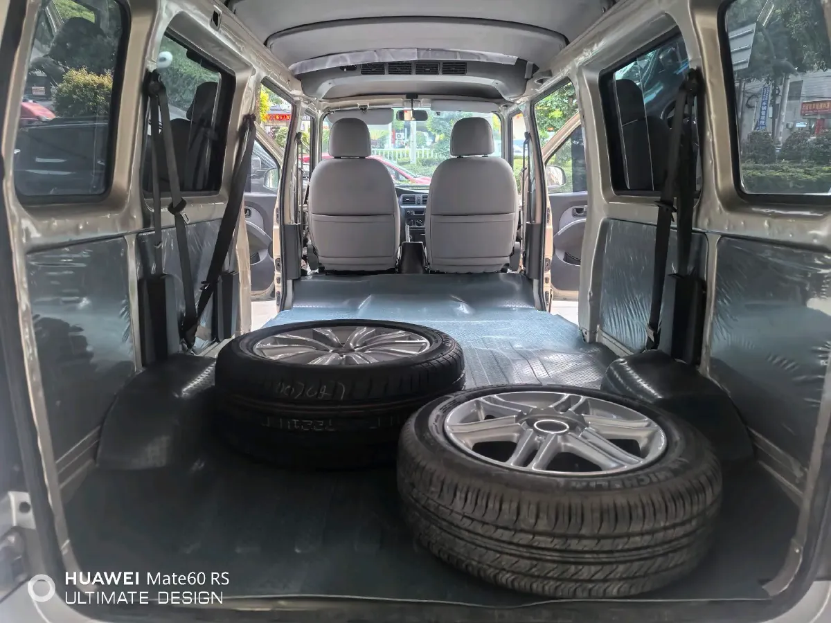 2022 WuLing RongGuang EV BEV 41.6KWH,autocango,china used car exporter,china ev exporter,chinese used car exporter,chinese used ev exporter