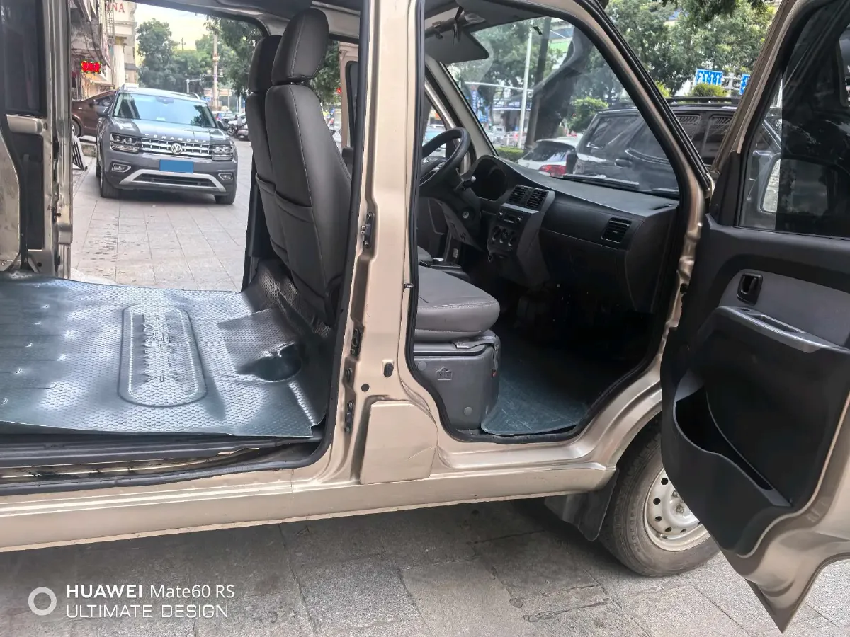 2022 WuLing RongGuang EV BEV 41.6KWH,autocango,china used car exporter,china ev exporter,chinese used car exporter,chinese used ev exporter