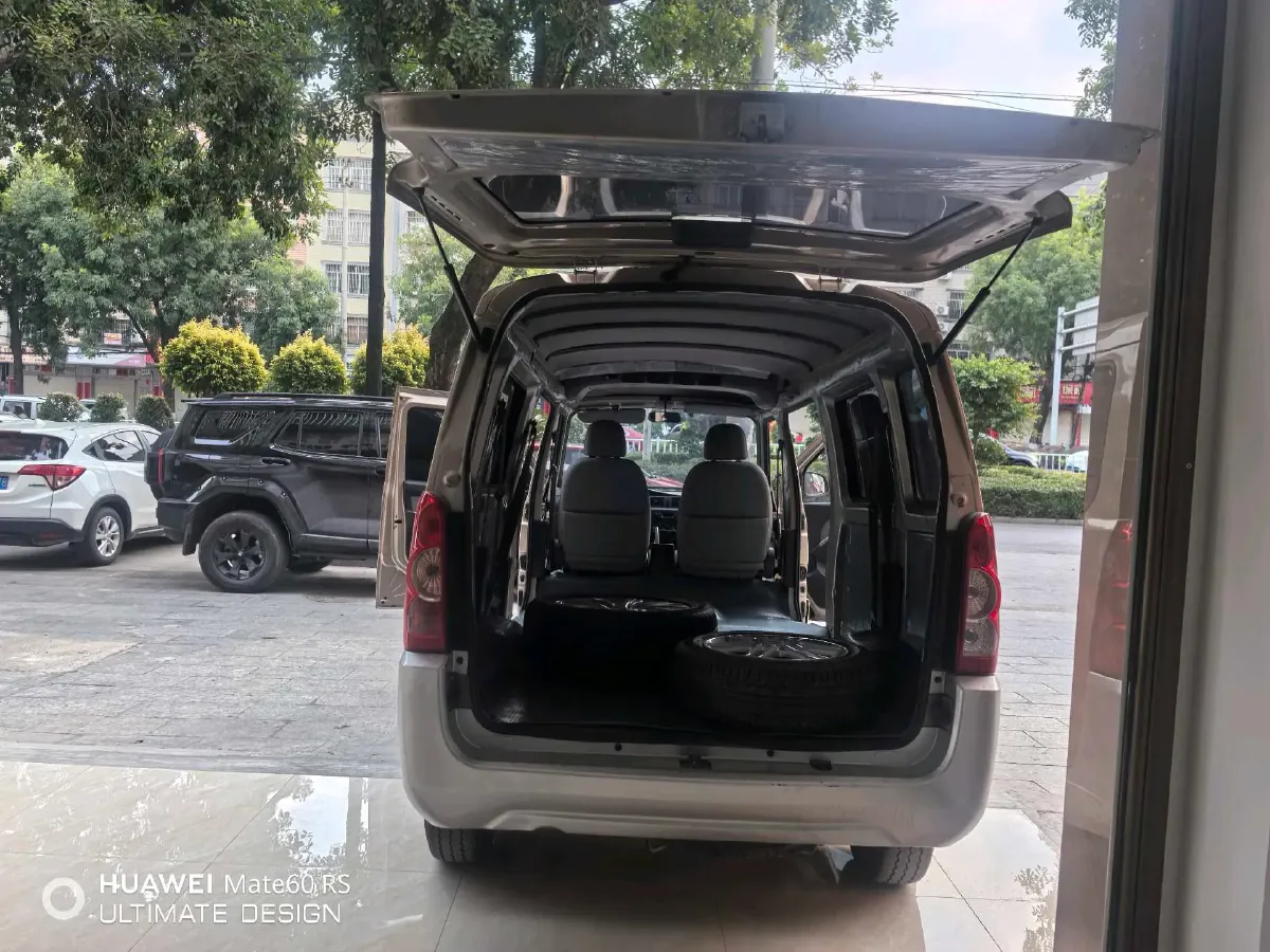 2022 WuLing RongGuang EV BEV 41.6KWH,autocango,china used car exporter,china ev exporter,chinese used car exporter,chinese used ev exporter