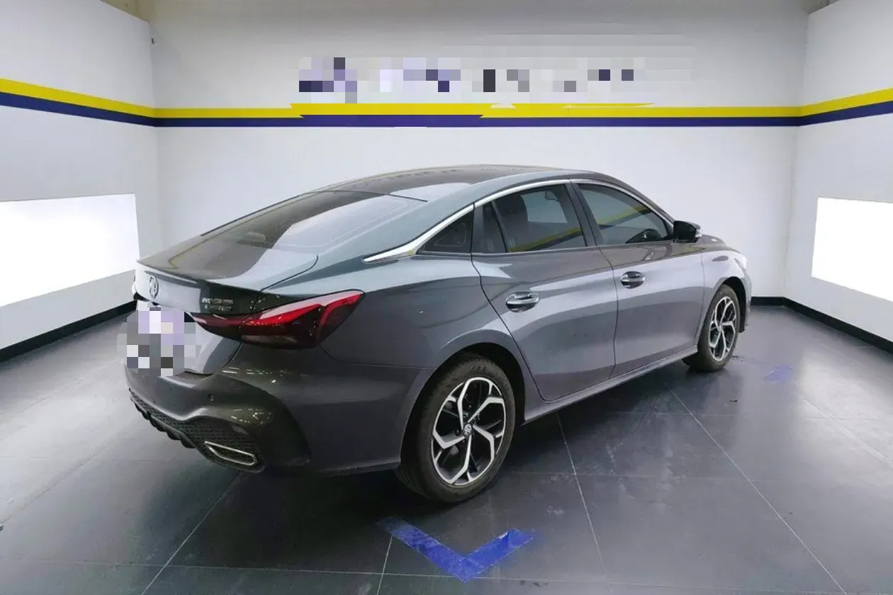 2025 MG 5 1.5T 181HP L4 7DCT,autocango,china used car exporter,china ev exporter,chinese used car exporter,chinese used ev exporter