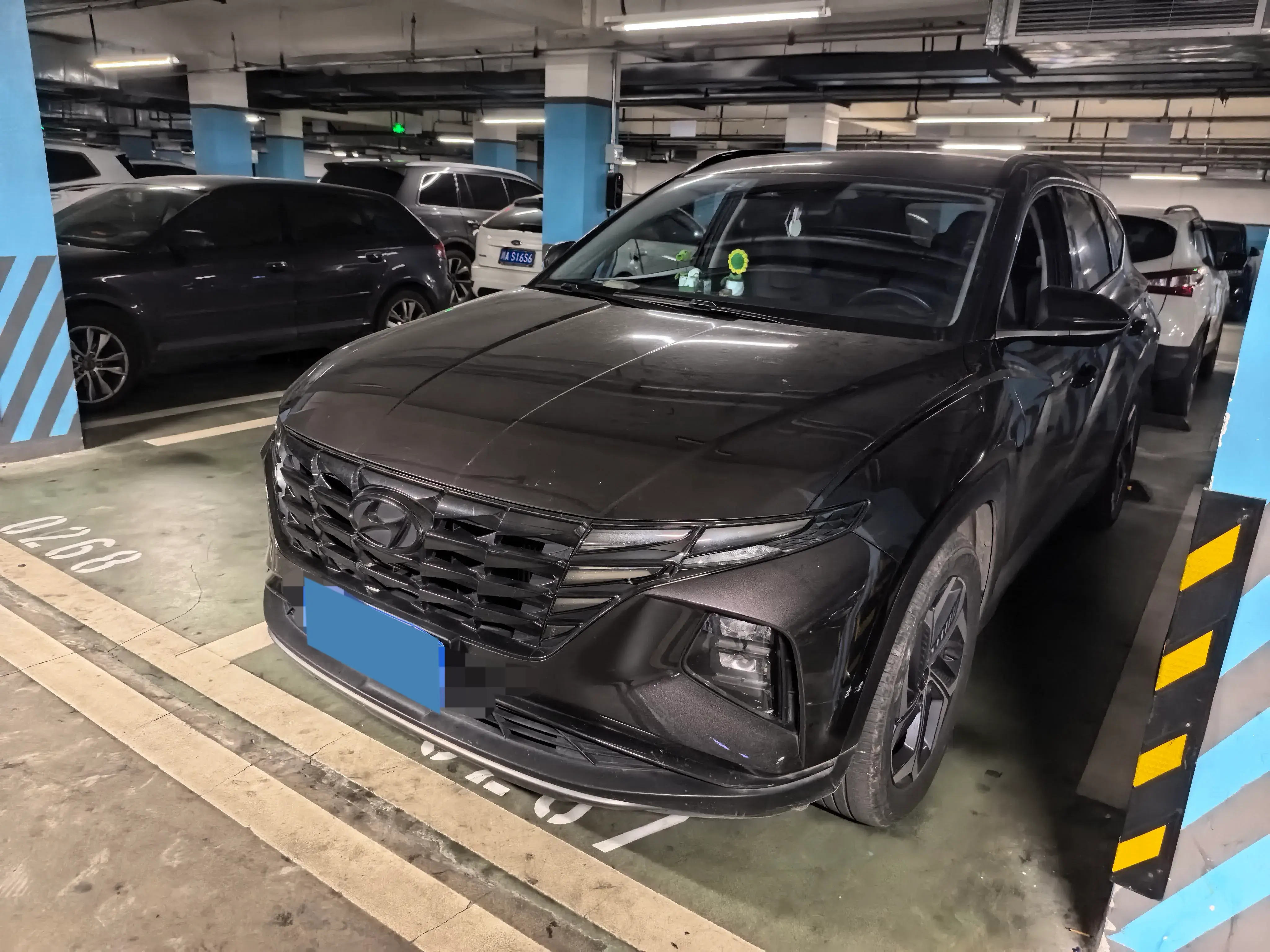 2021 HYUNDAI TUCSON view 1