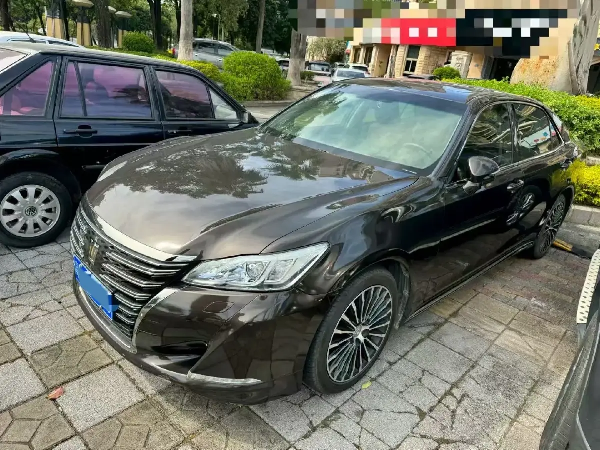 2018 Toyota Crown 2.0T 235HP L4 8AT