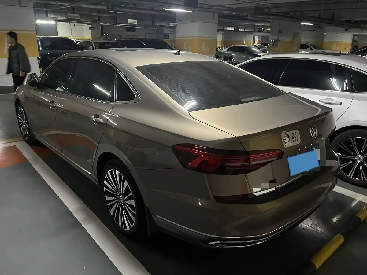 2019 Volkswagen Passat 2.0T 186HP L4 7DCT,autocango,china used car exporter,china ev exporter,chinese used car exporter,chinese used ev exporter