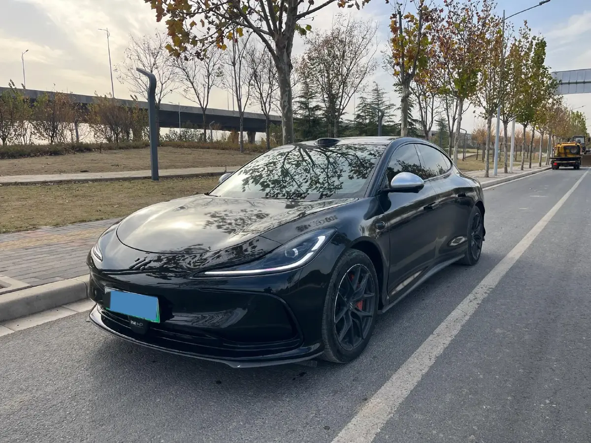 2024 IM L6 BEV 75KWH